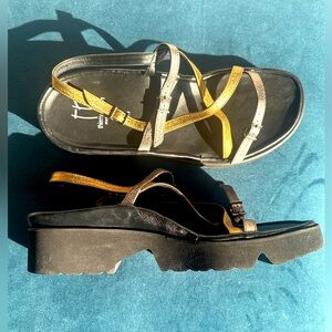 Thierry Rabotin wave metallic crisscross sandals size 40.5!